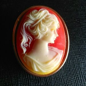 Vtg Gold Cameo Locket Brooch